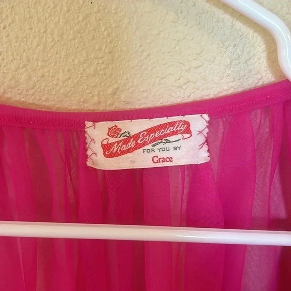 Vintage Neon Pink Peignoir Styled Robe - Picture 2 of 5